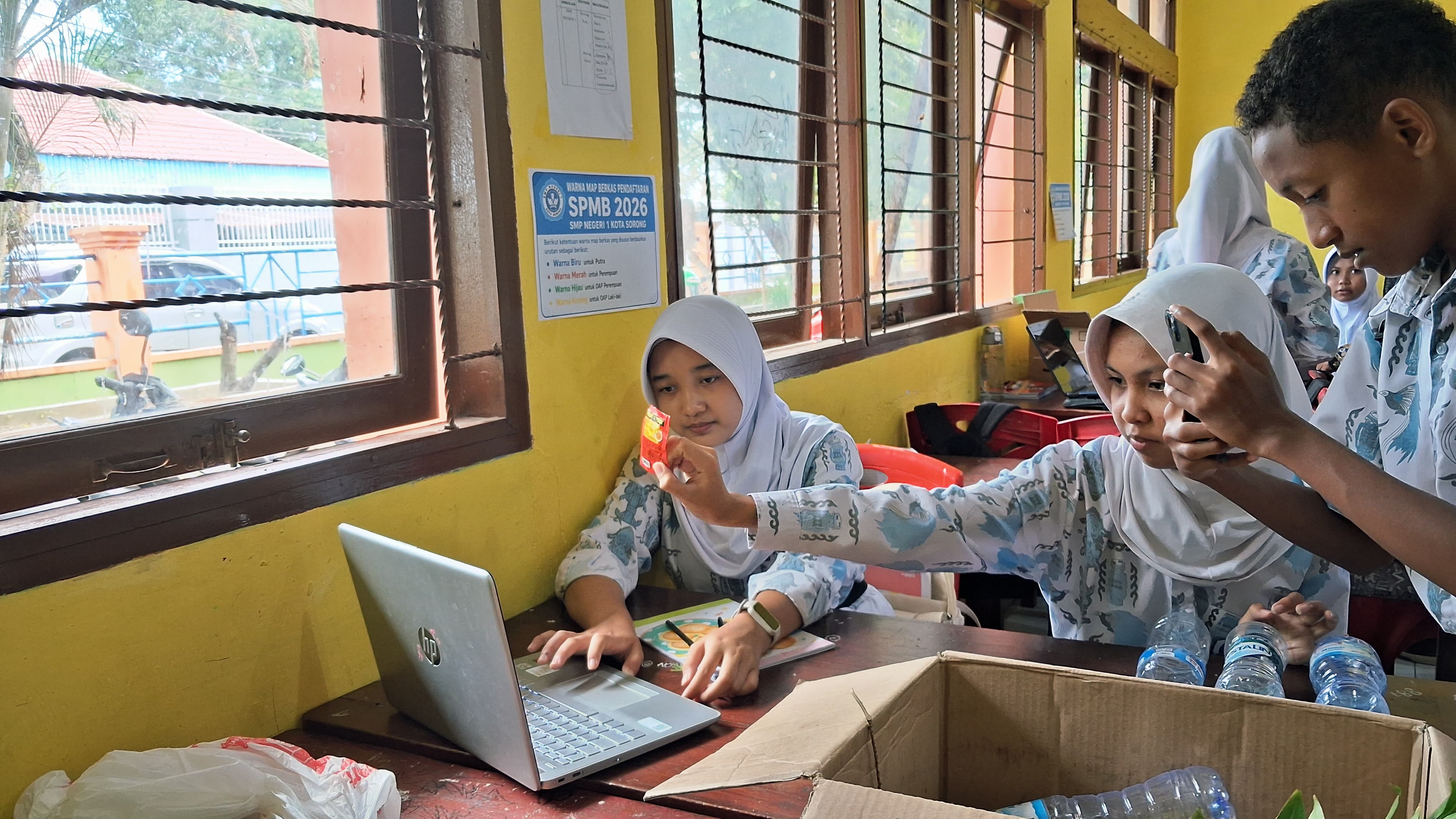 Ketika Murid Mengajari Komputer Melihat: Praktik Baik Pemanfaatan Teachable Machine untuk Mengenali Sampah Organik dan Anorganik di Kelas Koding dan Kecerdasan Artifisial SMP
