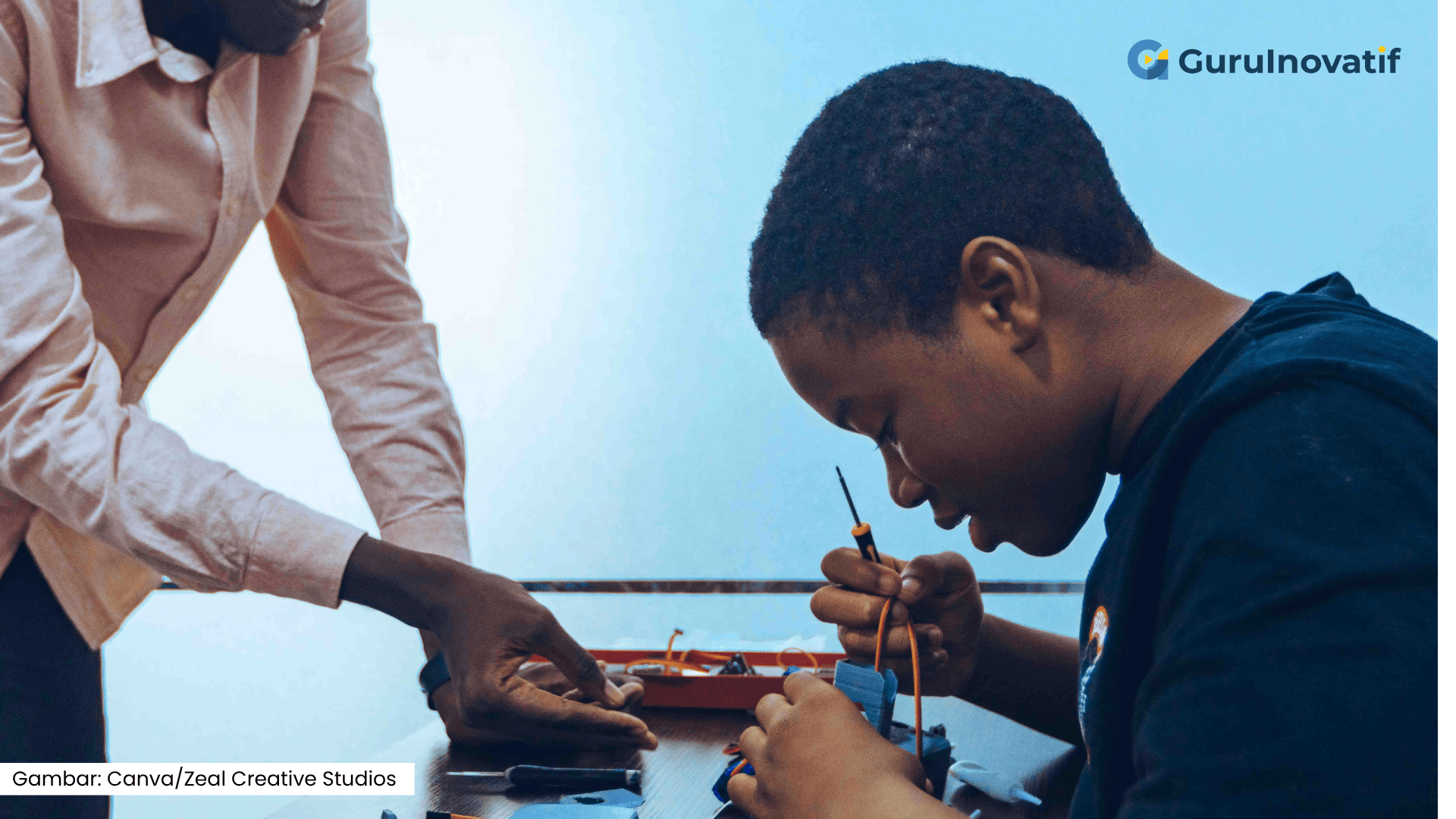 Ironi Pendidikan: Gaji Guru Honorer Lebih Kecil dari Uang Jajan Siswa