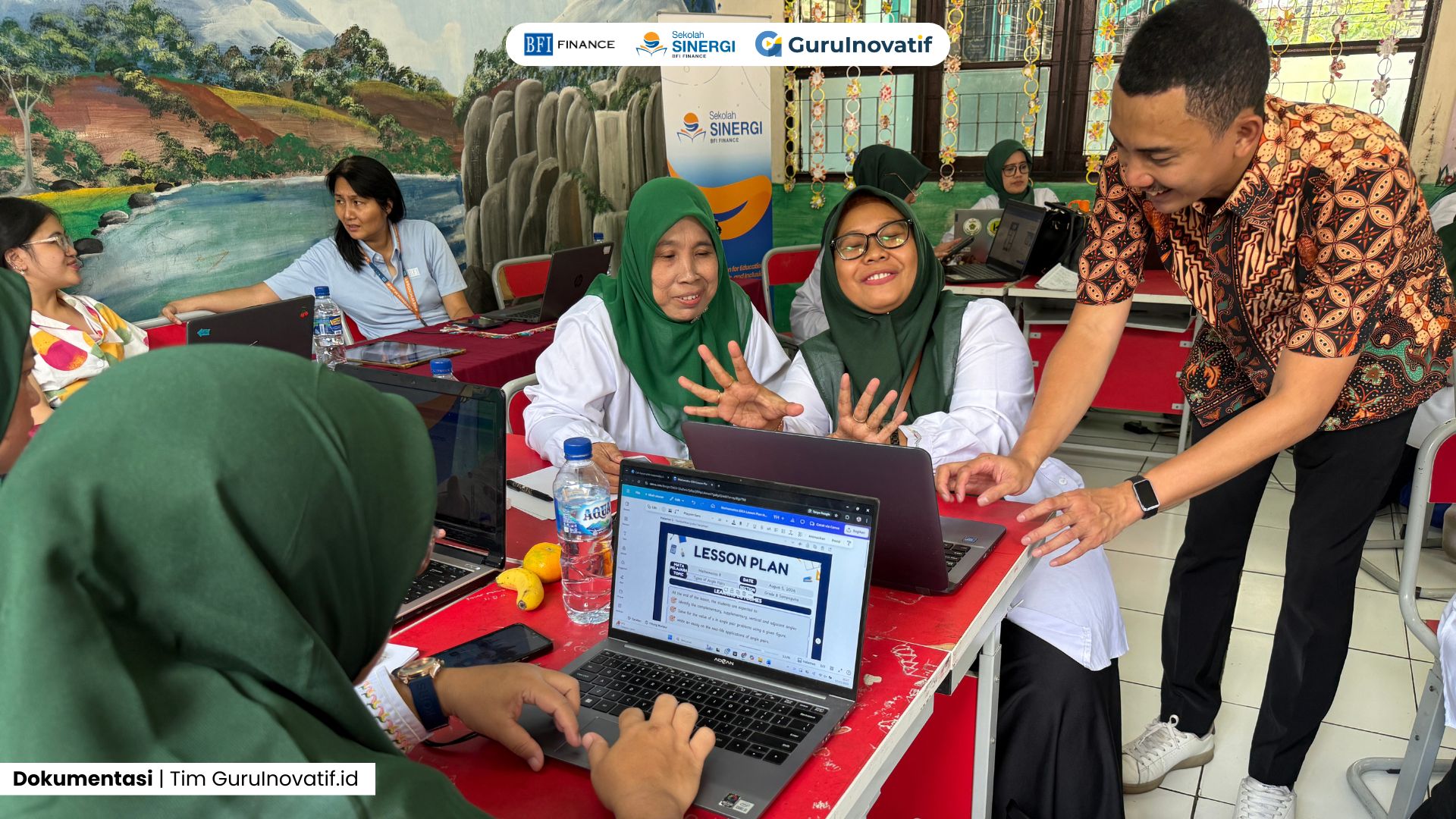 Sekolah SINERGI: Kolaborasi BFI Finance bersama GuruInovatif.id untuk Perkuat Kompetensi Guru di Era Kurikulum Merdeka